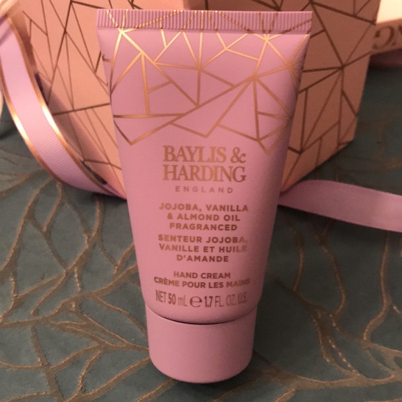 Baylis & Harding England Gift Box 🎁 - Picture 3 of 8